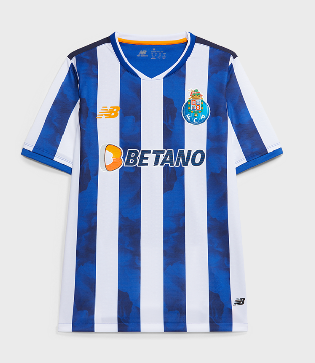 24/25 Porto Home